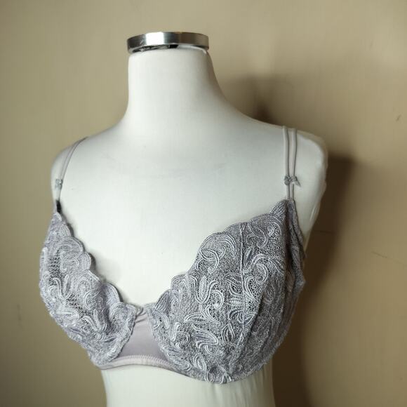 Victoria’s Secret Underwire Bra Floral Lace Lightly Lined - Picture 3 of 7